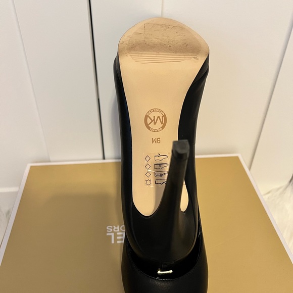 Michael Kors Hamilton heel - Picture 3 of 3